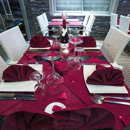 Apartmanhotel Kleopatra Tower 2*